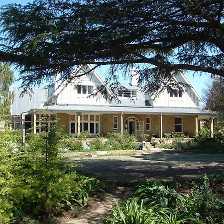 Shady Pines Guest House Harrismith Exterior photo